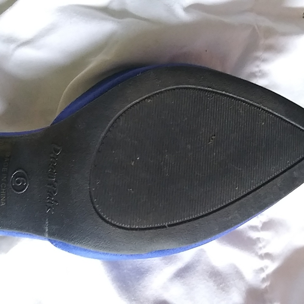 Shoes - Picture 9 of 10